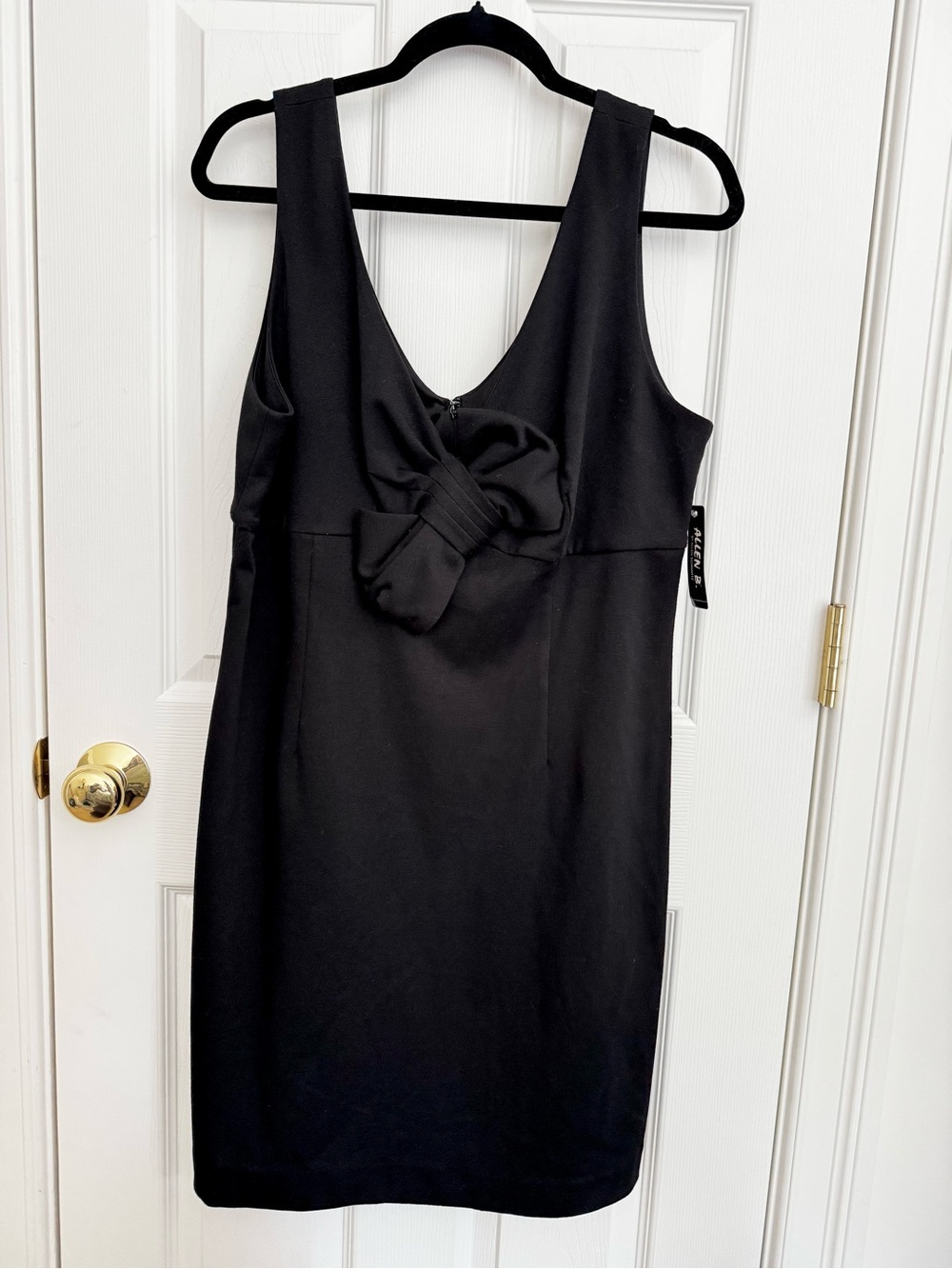 Allen B. By Allen Schwartz Black Sleeveless Sheath Dress with Front Bow